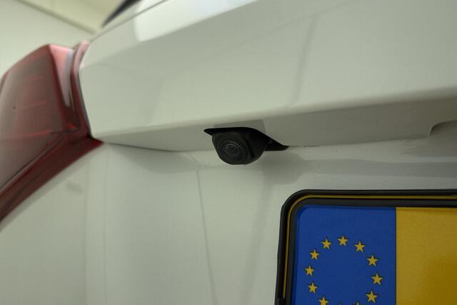 Suzuki VITARA 1.5 Hybrid Select | Automaat | Navigatie | Camera | Stoelverwarming | Keyless Entry - Start | Cruise Control Adaptief | Parkeersensoren | Climate Control