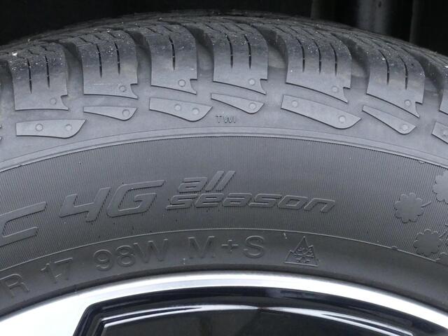 Suzuki VITARA 1.4 Boosterjet Style Smart Hybrid Dealer o.h, All Season Banden, Pano dak, Apple Carpl/Andr Auto