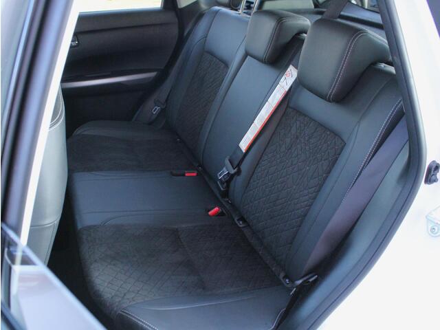 Suzuki VITARA 1.5 Hybrid Style Automaat Elektrisch Panoramadak, All-Seasons, Leder/Microvezel Bekleding, Cruise en Climate Control