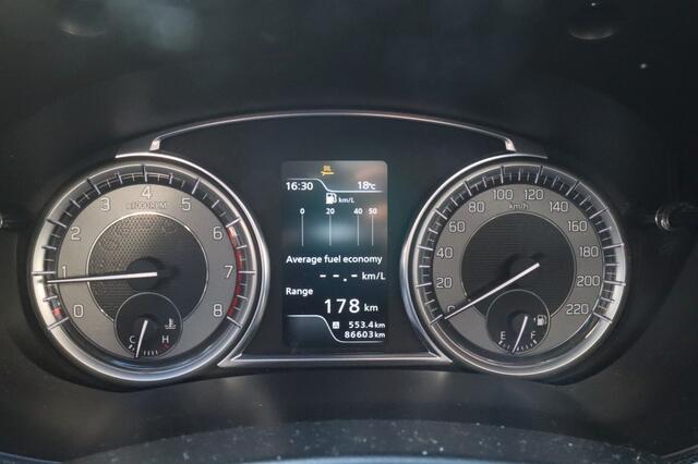 Suzuki VITARA 1.0 BoosterJet Stijl Trekhaak | PanoDak | AdaptiveCruise