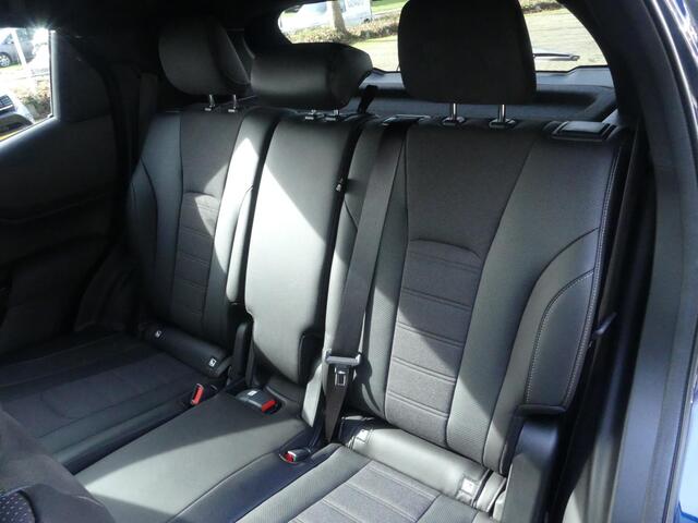 Suzuki VITARA e Style 61 kWh Elektrische bestuurdersstoel, Panoramadak, Half lederen bekl. 360 graden camera, Stuur verwarming