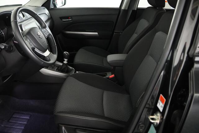 Suzuki VITARA 1.4 Boosterjet Comfort Smart Hybrid / LED / ACC / Navi / CarPlay / Cam / Keyless
