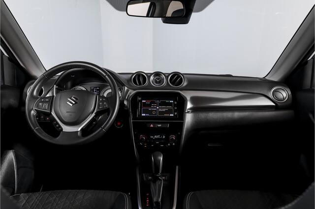 Suzuki VITARA 1.4 Boosterjet Stijl 140 PK - Automaat Org. NL | S/K-Panodak | Adapt. Cruise | Stoelverw. | PDC | Camera | NAV + App. Connect | ECC | LM 17" |
