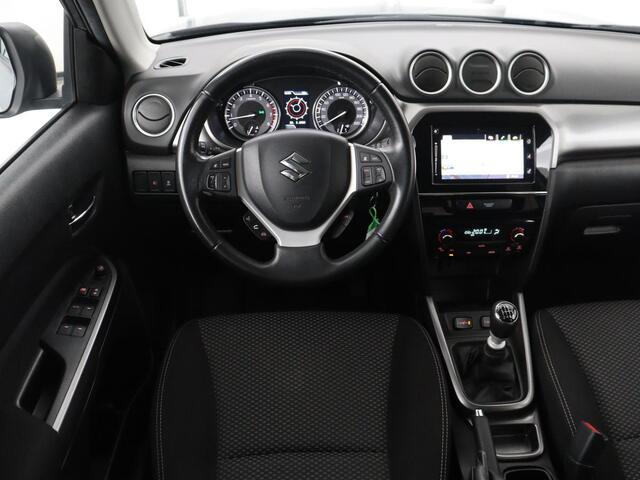 Suzuki VITARA 1.4 Boosterjet Select Smart Hybrid | Stoelverwarming | Trekhaak | Adaptive cruise | Carplay | Camera | Full LED | Navigatie | Climate control | Parkeerhulp