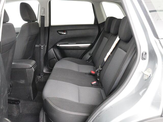 Suzuki VITARA 1.4 Boosterjet Select Smart Hybrid | Stoelverwarming | Trekhaak | Adaptive cruise | Carplay | Camera | Full LED | Navigatie | Climate control | Parkeerhulp