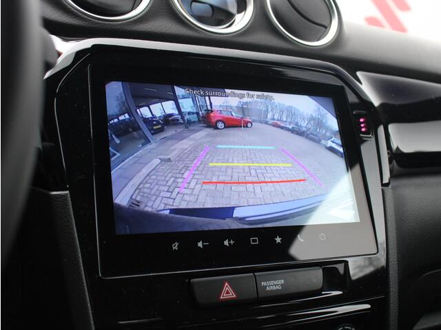 Suzuki VITARA 1.4 Boosterjet Smart Hybrid Special Edition Zwart Optiek, Oranje Stiksel, Apple Carplay/Android Auto, Stoelverwarming, Camera, Navigatie