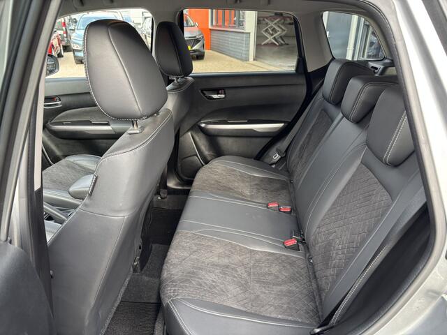 Suzuki VITARA 1.5 Hybrid Style / NL auto / Applecarplay/Androidauto / Camera / Cruise Control /