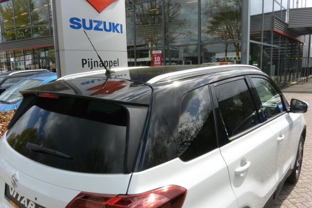 Suzuki VITARA 1.4 Style Smart Hybrid Two-tone/Navigatie/Cruise control