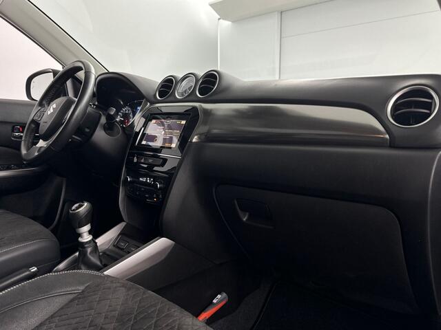 Suzuki VITARA 1.4 Boosterjet Style Smart Hybrid | Panoramadak | Leder/Alcantara Bekleding | Trekhaak
