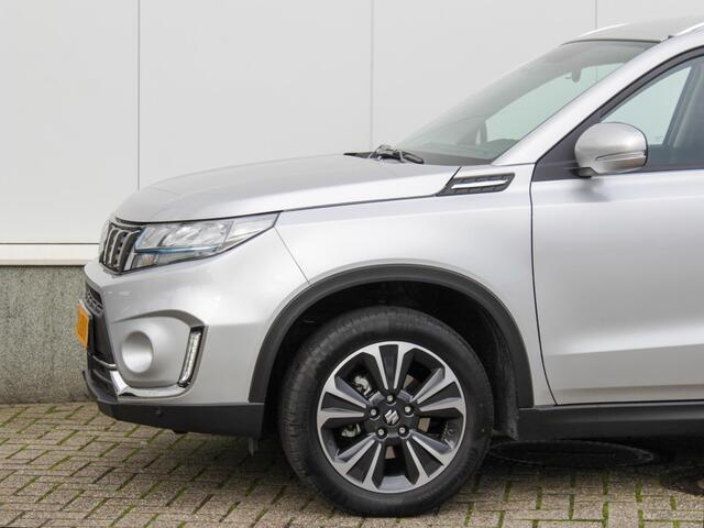 Suzuki VITARA 1.4 Boosterjet Style Smart Hybrid Automaat | Navi | Adap. Cruise | Camera | Schuifdak