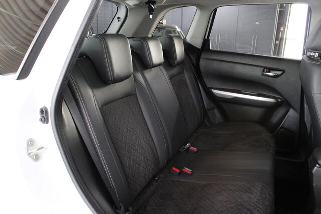 Suzuki VITARA 1.4 Boosterjet Style Smart Hybrid / Camera / Led verlichting / Navigatie / Adaptive cruise control /