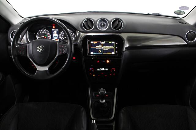 Suzuki VITARA 1.4 Boosterjet Style Smart Hybrid / Camera / Led verlichting / Navigatie / Adaptive cruise control /