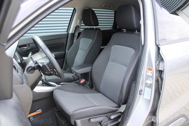 Suzuki VITARA 1.6 Rhino Afneembare Trekhaak Camera Navigatie