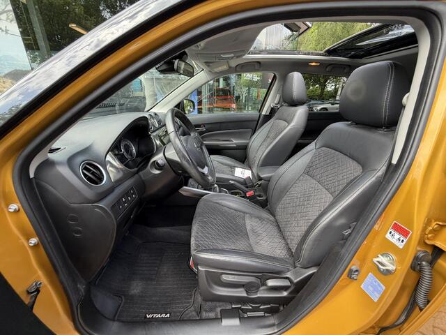 Suzuki VITARA 1.4 Boosterjet Style Smart Hybrid 129PK | Panoramadak | Half-leder | Climate Control | Adaptieve Cruise Control