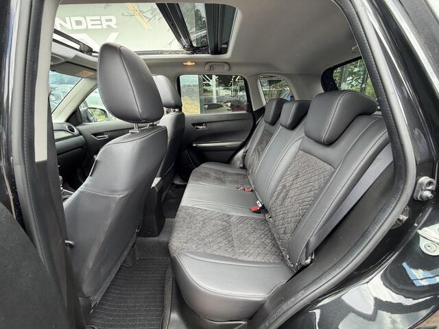 Suzuki VITARA 1.4 Boosterjet Style Smart Hybrid 129PK | Panoramadak | Half-leder | Navigatie | Climate Control | Adaptieve Cruise Control | Afn. Trekhaak