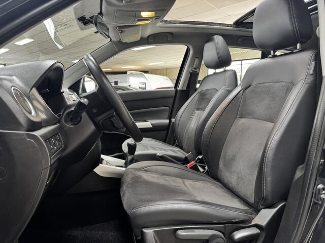 Suzuki VITARA 1.6 High Executive/ Open-Pano Dak!/ Camera/ Stoelverw./ 17''LMV/ LED Koplampen/ Keyless/ Clima/ Navi/ Cruise/ Bluetooth/ Multi.LEDER.Stuur/ Elek.Pakket/ Isofix/ PDC Achter.