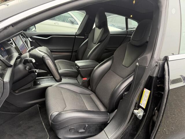 Tesla MODEL S 75D Base | Plaid Stuur | Auto Pilot | Panoramadak | Camera | Stoelverwarming |