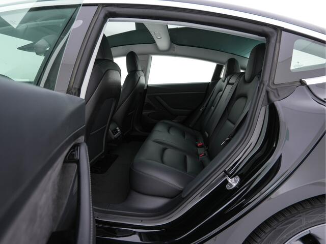 Tesla Model 3 Standard RWD Plus 60 kWh [ 3-Fase ] (INCL-BTW) Aut. *PANO | AUTO-PILOT | LUXURY-LEATHER | KEYLESS | FULL-LED | MEMORY-PACK | SURROUND-VIEW | DAB | CARPLAY | DIGI-COCKPIT | LANE-ASSIST | COMFORT-SEATS | 18"ALU*