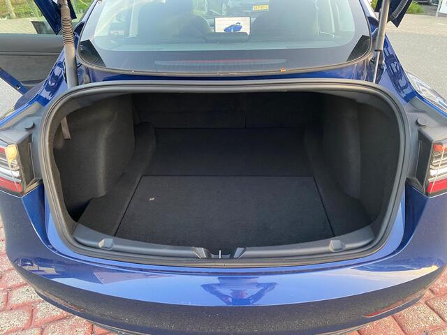 Tesla Model 3 Long Range AWD 75 kWh