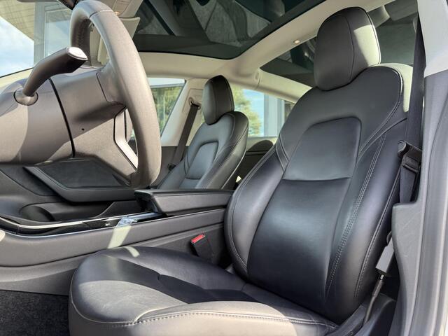 Tesla Model 3 Range Plus | Trekhaak | Autopilot | Panorama | Leder |