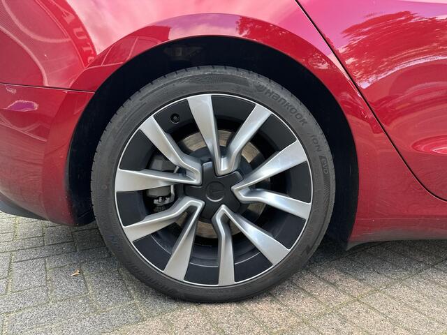 Tesla Model 3 Long Range AWD 78 kWh TREKHAAK | FULL SELFDRIVE | VOLLEDIGE FABRIEKSGARANTIE T/M 12-2027/80.000KM | AANDRIJFLIJN EN ACCU GARANTIE T/M 12-2031