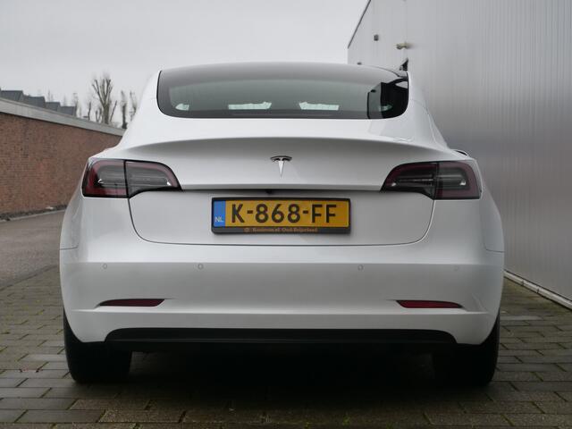 Tesla Model 3 Standard RWD Plus 60 kWh 238 Pk Automaat Camera / Leer / Pano-dak