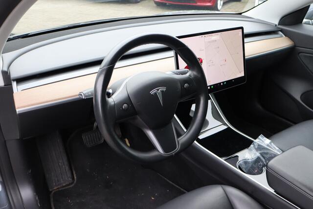 Tesla Model 3 Long Range AWD 75 kWh 85,8% SOH, Autopilot computer 2.5, Cruise control, 360 Camera, Panoramadak,