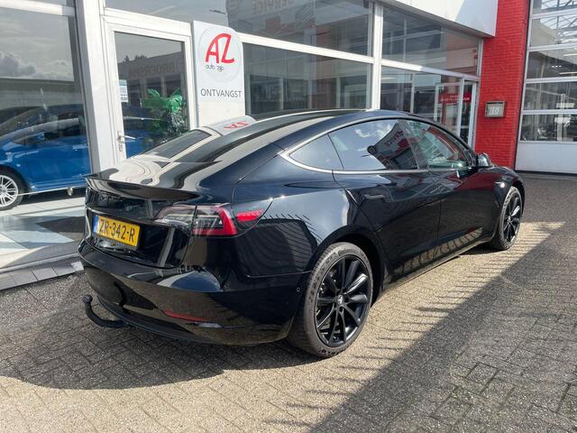 Tesla Model 3 | Long Range dual motor 485 km Actieradius | - 1e eigenaar | NAP | 4-WDRIVE -APK TOT 7 AUG 2027 | | 1e eigenaar | Navigatie | Panoramadak | Voorzien van trekhaak | Electronic climate control | Navigatiesysteem full map |