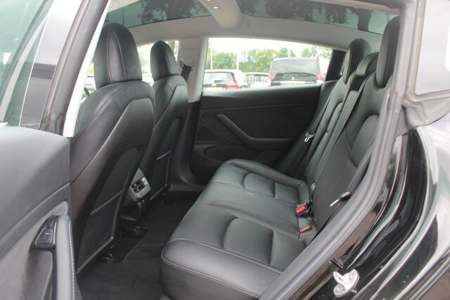 Tesla Model 3 Long Range AWD 75 kWh / Autopilot / Panoramadak / Camera / Premium Audio / 18'' / Leder / Navigatie / ACC