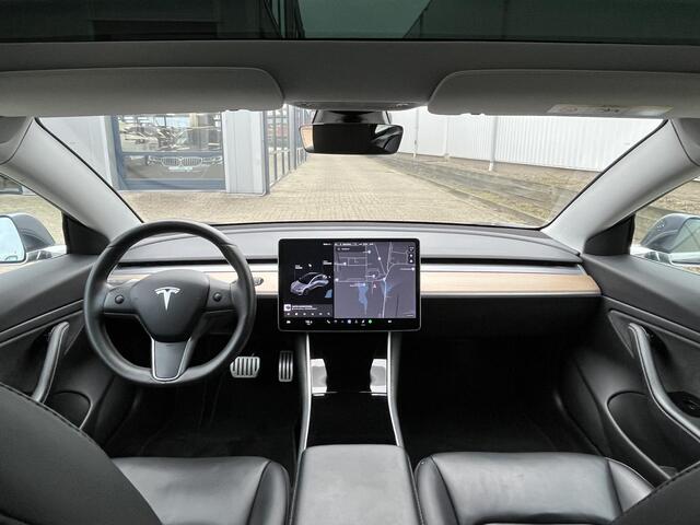 Tesla Model 3 Performance AWD 75 kWh | NL Auto/2e Eig./Leder/Navi/20"/Pano.Dak/Camera/Basic Autopilot