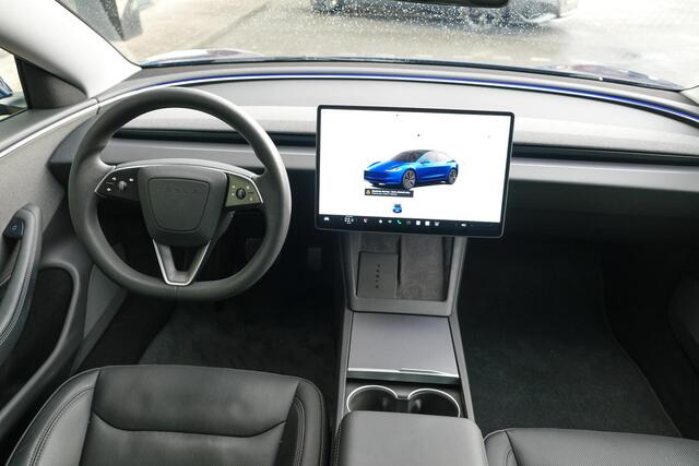 Tesla Model 3 283pk MJ2024 Nieuw model RWD 60 kWh Autopilot Zwart leder Stoelverwarming Camera NLauto 1e eigenaar