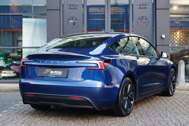 Tesla Model 3 283pk MJ2024 Nieuw model RWD 60 kWh Autopilot Zwart leder Stoelverwarming Camera NLauto 1e eigenaar