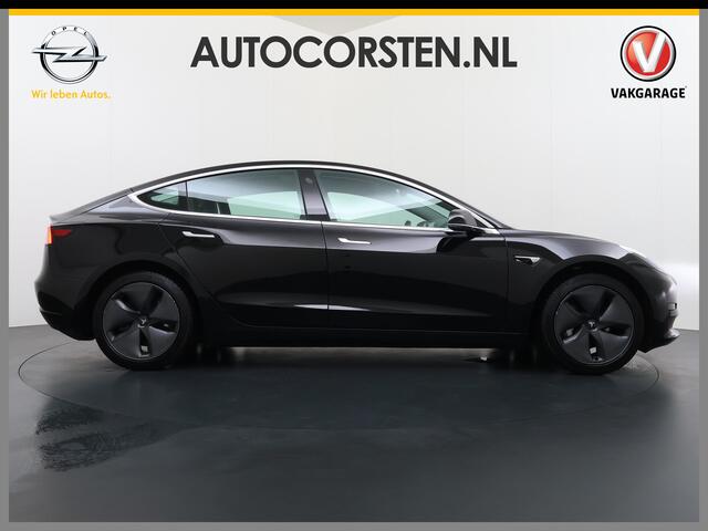 Tesla Model 3 RWD Plus 325PK Lmv 18" AutoPilot Leder Panoramadak Adaptive-Cruise Camera's Elektr.-Stuur+Stoelen+Spiegels+Geheugen+Easy-Entry+Verwarmde stoelen Park assistent Pdc WIFI Lane-Assist Speed-Assist Navi LED ACC DAB Voorverwarmen interieur via App Keyless One-