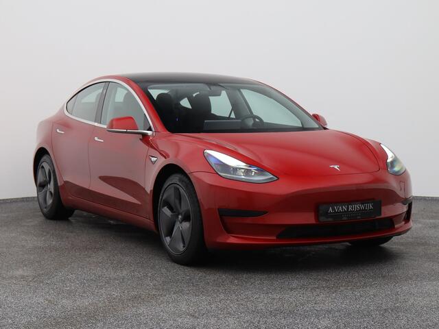 Tesla Model 3 Standard RWD Plus 60 kWh | PANO | KEYLESS | AUTOPILOT | STOEL - STUUR VERWARMING