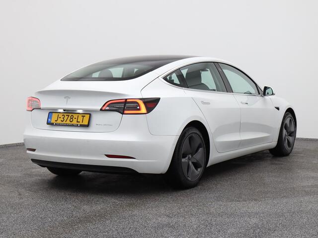 Tesla Model 3 Long Range AWD 75 kWh | PANO | AUTOPILOT | KEYLESS | STOELVERWARMING