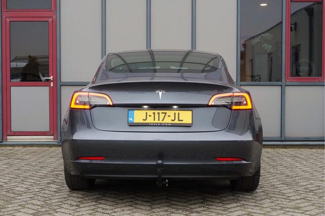 Tesla Model 3 Standard RWD Plus 60kWh SOH 91% Trekhaak