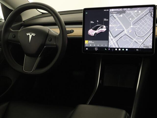 Tesla Model 3 Sport RWD Plus 60 kWh 238 PK! | SOH 88% | Navigatie | Panoramadak | Camera |