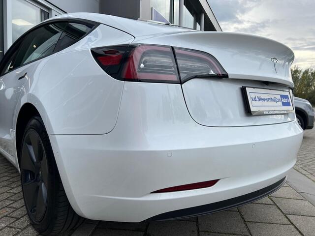 Tesla Model 3 Standard RWD Plus | | Camera | Keyless | Info Jeroen: 0492-588 980