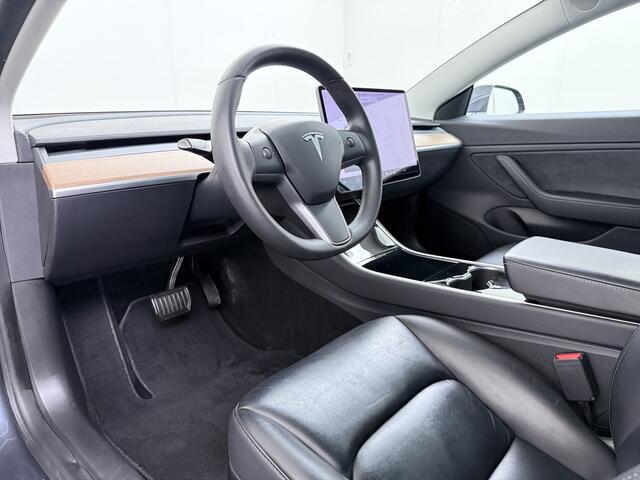 Tesla Model 3 Long Range AWD 75kWh Trekhaak AutoPilot Leeer Pano-dak Adaptive-Cruise Camera's Elektr.-Stuur+Stoelen+Spiegels+Geheugen+Easy-Entry+Verwarmde stoelen Park assistent Pdc WIFI Lane-Assist Navi LED DAB Voorverwarmen interieur Keyless One-Pedal-Drive 4WD SOH 8
