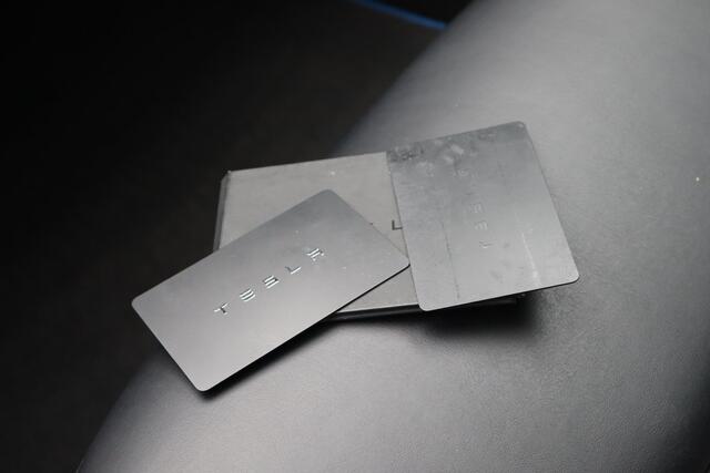 Tesla Model 3 Standard RWD Plus 60 kWh 86,7% SOH, Trekhaak, Autopilot computer 2.5, 360 Camera, Elektrische ramen, Lederen interieur