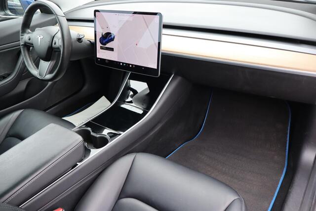 Tesla Model 3 Standard RWD Plus 60 kWh 86,7% SOH, Trekhaak, Autopilot computer 2.5, 360 Camera, Elektrische ramen, Lederen interieur