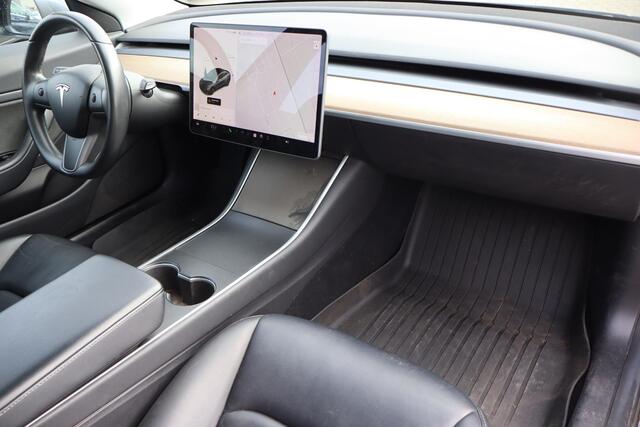 Tesla Model 3 Standard RWD Plus 60 kWh 85,4% SOH, Autopilot computer 2.5, 360 Camera, Auto moet nog gereinigd worden!