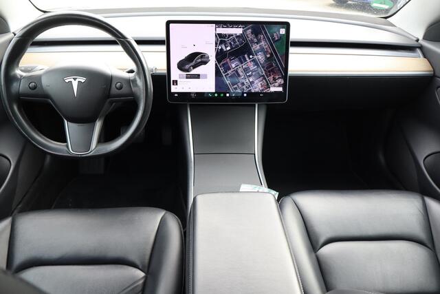 Tesla Model 3 Long Range AWD 75 kWh Lederen interieur, Trekhaak, 360 Camera, Moet nog gereinigd worden.