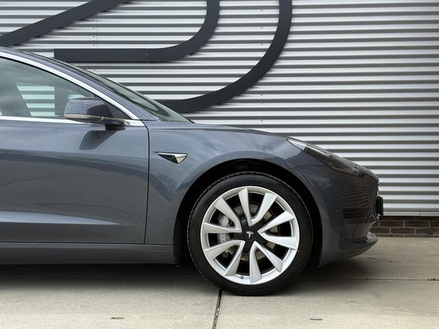 Tesla Model 3 Standard RWD Plus 60 kWh 1e Eigenaar|AutoPilot|Navi|Clima|Cruise|Pano|Stoel verw|N.A.P|APK tot 12-2027