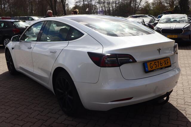 Tesla Model 3 Long Range AWD 75 kWh 85% SOH, Autopilot computer 3.0, Trekhaak, Cruise control, Panoramadak