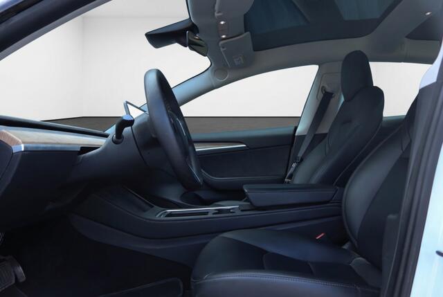 Tesla Model 3 Standard Range Plus RWD 60 kWh AMD Ryzen l Pano l Warmtepomp