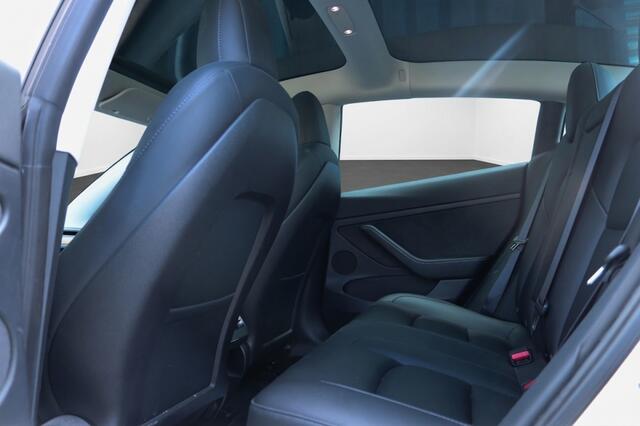 Tesla Model 3 Standard Range Plus RWD 60 kWh AMD Ryzen l Pano l Warmtepomp