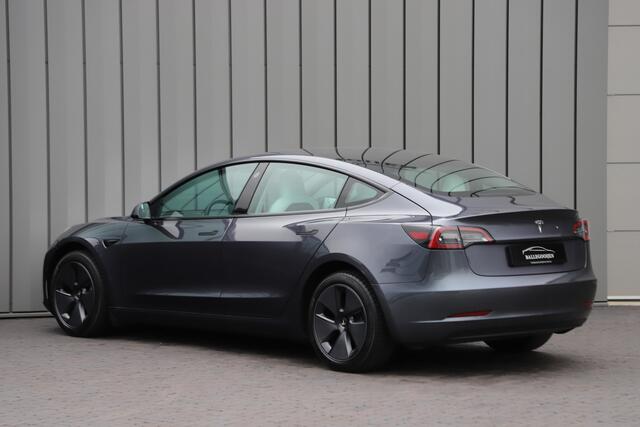 Tesla Model 3 RWD Plus 60 kWh | 283PK | Panoramadak | Stoel/Stuurverw. | Autopilot | Led | Standkachel | 2022.