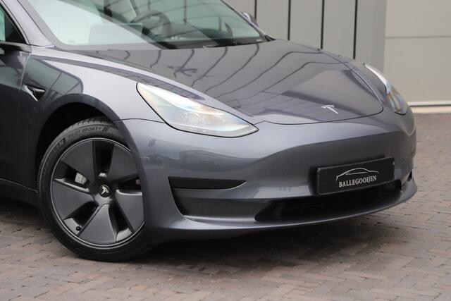Tesla Model 3 RWD Plus 60 kWh | 283PK | Panoramadak | Stoel/Stuurverw. | Autopilot | Led | Standkachel | 2022.