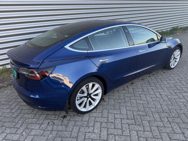 Tesla Model 3 Standard RWD Plus 60 kWh